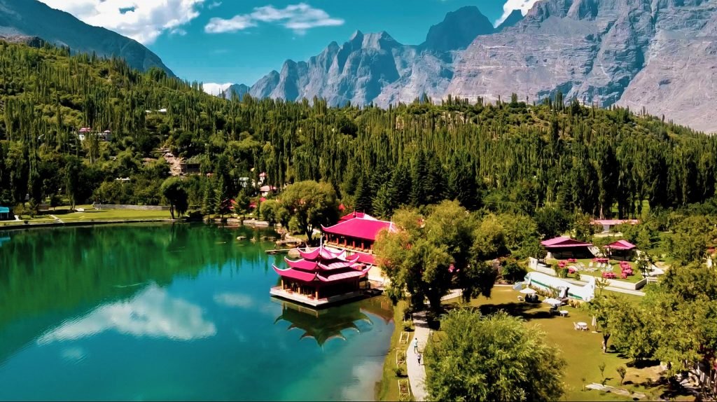 Shangrila Lake